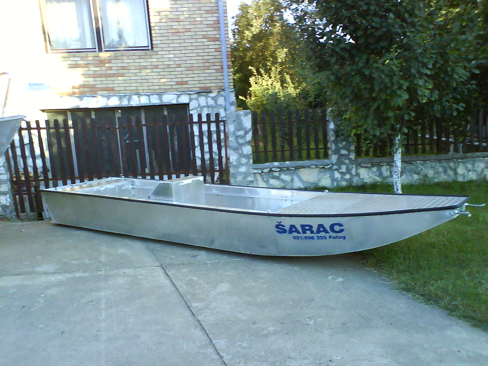 Aluminijumski camci